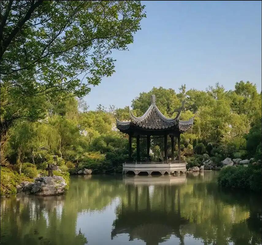 揭阳狼狈餐饮有限公司